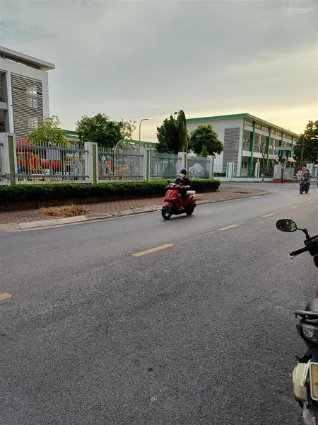 Bán đất lệ chi gia lâm 2 thoáng dân thân thiện hiếm an ninh cực tốt ở sướng 2,06tỷ.