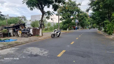Cần bán cặp đất lý văn phức ngay sông cổ cò, dt 195m ngang 10m giá 9,7 tỷ sạch đẹp giá tốt