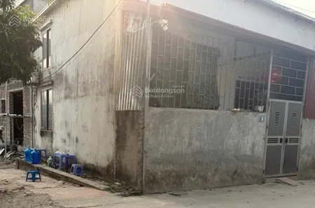 Bán đất tặng nhà c4 diện tích rộng đông dân cư pháp lý đầy đủ đẹp