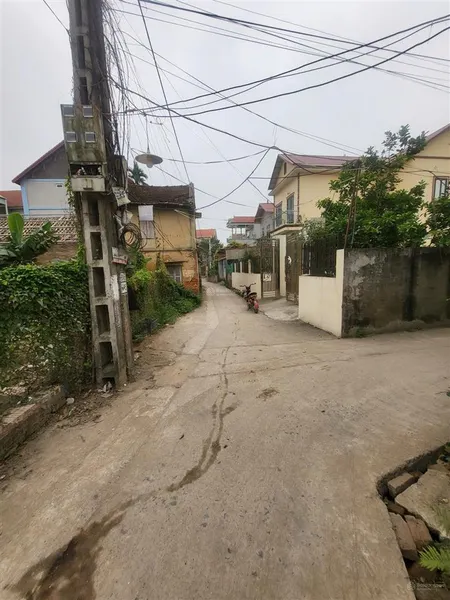 Bán mảnh đất 79m2 vuông đẹp, đường thông, giá tốt cạnh khu công nghiệp quang minh