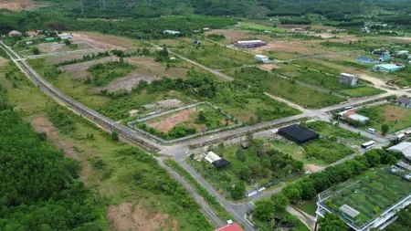 Bán đất ở ngay biệt thự nhà vườn hòa ninh dưới chân núi bà nà, có nhiều khách du lịch, gần ktmtd