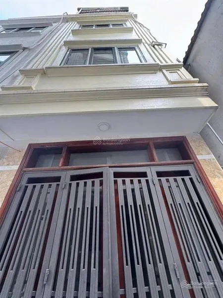 Chính chủ bán nhà 30 m 5 tầng gần mặt phố trần phú,đi bộ 20 m ra ô tô ởcho thuê tốt 6.95 tỉ