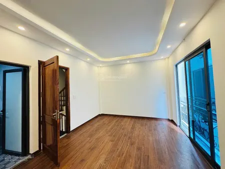 Chính chủ bán gấp nhà 5 tầng hà đông cổ bàn 30m² 5t chỉ có 4,01 tỷ ở ngay 0924 736 ***