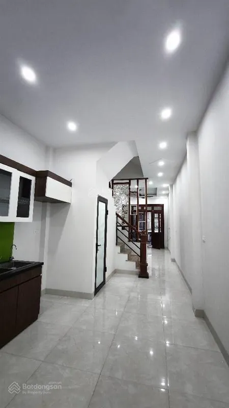 Văn phú kinh doanh nhà 2 mặt thoáng phía sau là khe lưu thông