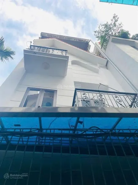 Tôi chính chủ cần bán căn nhà phố định công hoàng mai 55m2 mt 4,6m 4 tầng 1 tum hơn 10 tỷ