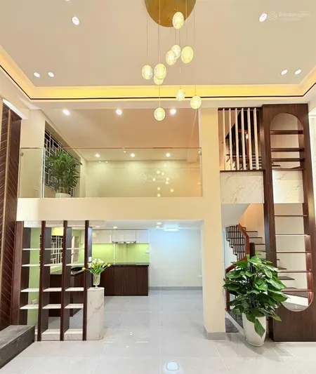 Bán nhà đường láng dt 40m2 4t 5m mt lô góc 2 thoáng, nhà đẹp gần phố lớn giá 9,65 tỷ