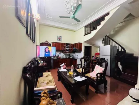 Gấp! 5,45m mặt tiền, 40m, hơn 15 tỷ nhà 5t trần duy hưng oto đỗ cửa an sinh tốt sổ đỏ đẹp.