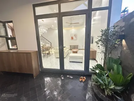 Nhà riêng phố vũ tông phan, 10m ra ô tô, 1 phút ra phố, sân riêng để xe, nhà dân xây kiên cố, 51m2