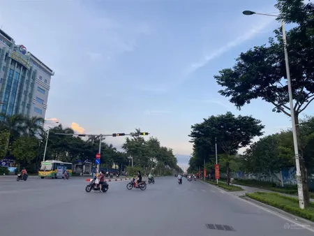 Bán nhà lê đức thọ, gần nguyễn hoàng, ô tô đỗ cửa, kinh doanh văn phòng,2 thoáng ,sổ vuông đẹp