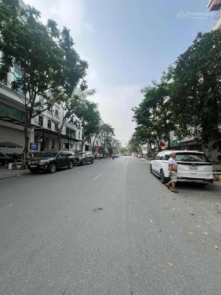 Chủ cần bán gấp công ty văn phòng lê trọng tấn 88 m , giá 26 tỷ
