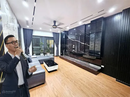 Bán nhà 6 tầng có thang máy lê trọng tấn, hoàng mai, hà nội ô tô vào nhà gần vành đai 2.5
