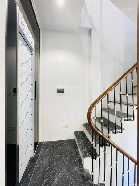 Nguyễn đình chiểu 44m2 6tầng thang máy. ở ngay nhà đẹp chỉ 12tỷ