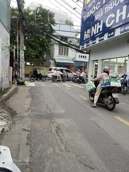 Hxh sơn kỳ tân phú chính chủ lâu đời ngang lớn 8m đã tách làm 2 căn thuận tiện xây mới.
