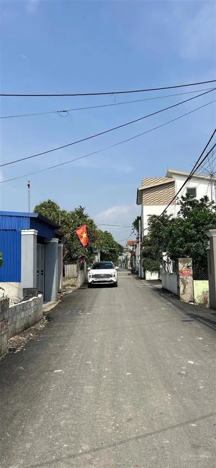 Chính chủ gửi bán 109m2 tại tân dân khoái châu, cách 50m ra hồ điều hòa, đầy đủ tiện ích