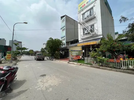 Cần bán lô dịch vụ khu b yên nghĩa dt 50m2, vị trí đẹp, ngay chân chung cư, giá 10.7 tỷ