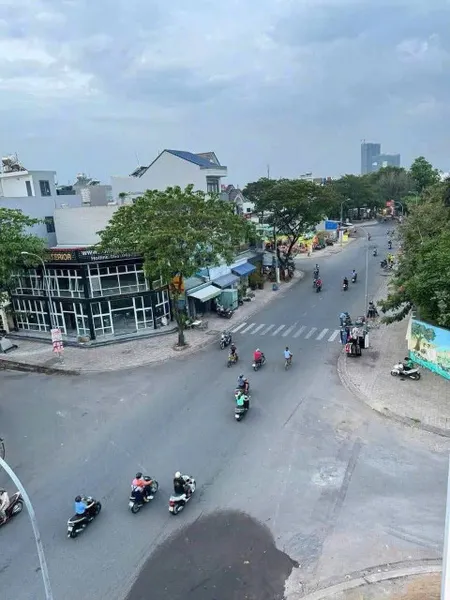 BDS HVL Góc tuyệt đẹp kdc êm đềm linh xuân thủ đức.308 8x18 có nhà cấp 4 đang kinh doanh