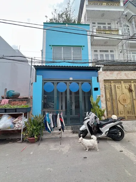 Bán nhà 3 Tầng, Hẻm 8m Thông, giá 4.7 tỷ Phường Bình Trị Đông , Bình Tân.