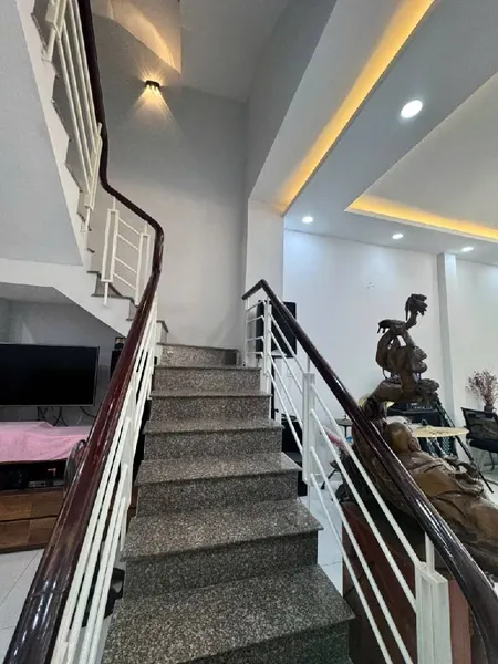 MTKD - 4 Tầng, Đường 15m , giá 11.8 tỷ Phường Phú Thạnh , Tân Phú