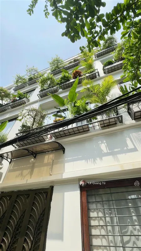 Căn nhà đáng sống nhất cầu giấy, mặt ngõ trần duy hưng, 30m ra phố, lô góc, ngõ thông