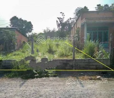 Bán đất thật , sổ riêng, nằm gần chợ phước thạnh h. củ chi, dt 349m2 (100m2 thổ), giá 1.2 tỷ