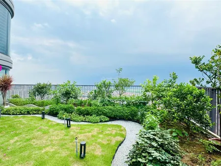 Tòa the landmark ch 88m2 + sân vườn 56m2, khoáng nóng lên căn hộ, tầng trung view thoáng