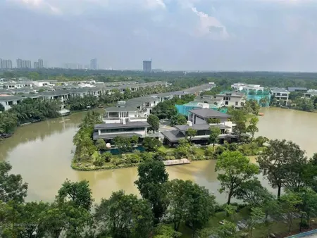 Bán căn hộ 2pn + 2wc sky forest view biệt thự đảo, ban công dài cực đẹp