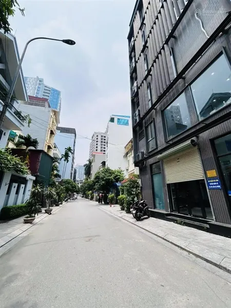 Mảnh đất phân lô ô tô tránh gần công viên hoà bình, 100m2 mt 6.2m xây toà văn phòng, giá 25.8 tỷ