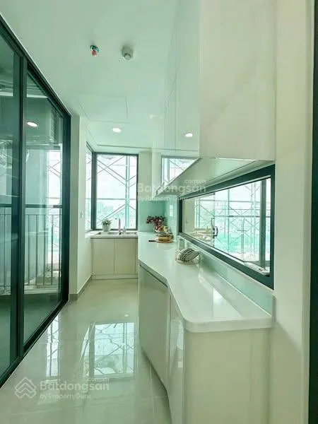 Chính chủ cần bán daqua căn 68m2 giá 3.6 tỷ tầng đẹp view đẹp
