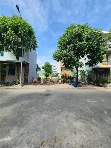Bán đất ngay kdc thanh bình, bình hòa, dt 78m2 shr cách đường nguyễn du 100m ngay cổng sau vsip 1