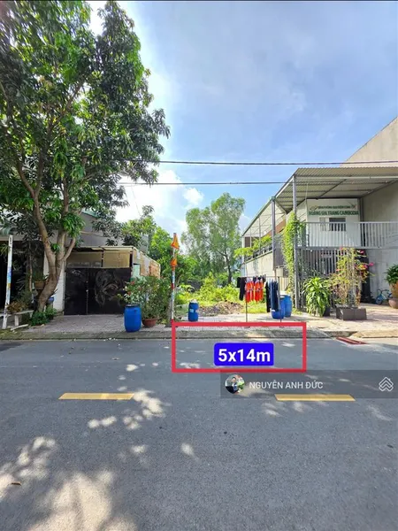 Rẻ!!!bán đất chỉ 2.85 tỉ.kdc đất mới. đường nhựa vỉa hè tiện xây ở. 5*14m 70m2 giá rẻ nhất khu