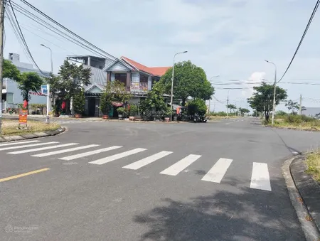 Bán đất đường 10,5m lề 5m chính chủ, giá rẻ