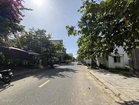 Cần bán lô kẹp cống hoà phú 29 trục thông khu e nguyễn sinh sắc. vị trí đắc địa, thông thoáng.