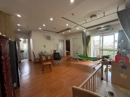 Cần bán căn hộ 2 phòng ngủ, gần khu công nghệ cao Q9, sổ hồng riêng.