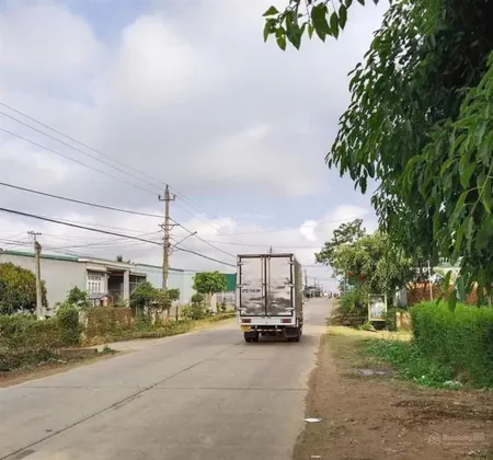 Ra nhanh 304 m2 mt đường nhựa 42m. sẵn thổ cư 100m2. 1/dt753 sát trường th tân lợi chỉ 265tr