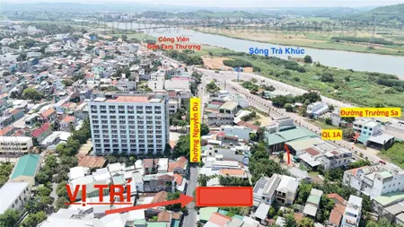 Lô góc 198m2 mặt tiền đường nguyễn du p. cẩm thành, quảng ngãi