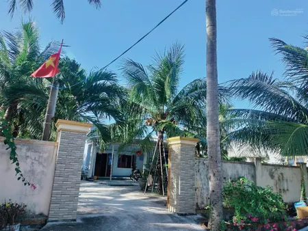 Đất có nhà mặt biển vịnh hòa siêu đẹp trực diện biển 25m mặt tiền giá tốt