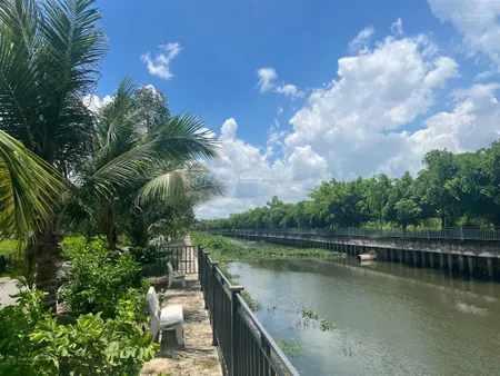 354m2 (16,2 x 29m) mặt tiền kinh doanh, đối diện sông sg, xây tự do, sát quốc lộ 13, dân cư đông