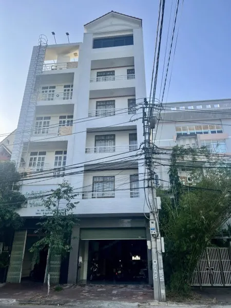CẦN BÁN KHÁCH SẠN MẶT TIỀN KHU GHỀNH RÁNG, QUY NHƠN - LH: 0944.07.0044