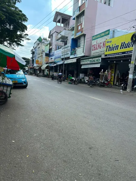 Mặt tiền Trần Hưng đạo. Xã Đức Trọng. Lâm Đồng. Ngay chợ Liên Nghĩa
