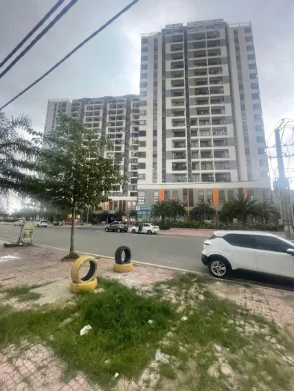 Bán đất 98m² ngang 5m giá 8.3 tỷ Phường Long Trường