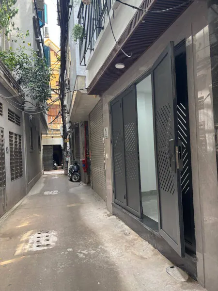 Bán nhà Khúc Thừa Dụ, Cầu Giấy 6 tầng, mặt tiền 4m, diện tích 47m2
