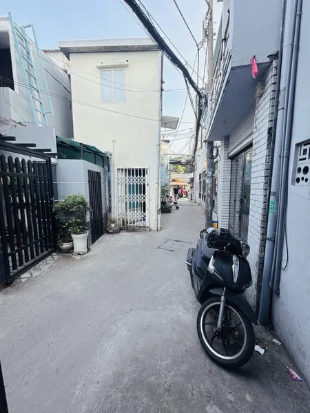 Bán nhà Huỳnh Tấn Phát (xe hơi gần cửa); 36m2; 2 tầng; sổ hồng cầm tay