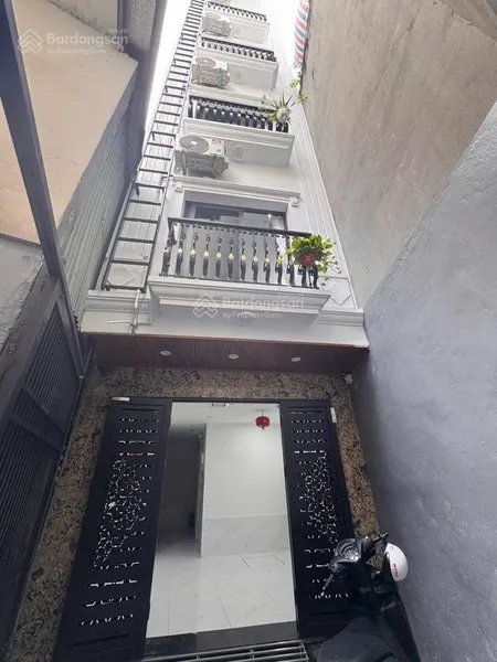 Nhà 7 tầng thang máy full đồ dòng tiền cho thuê 50tr/ th trung tâm quận hai bà vài bước