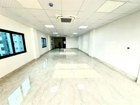 40 tỷ sở hữu ngay nhà lô góc 3 mặt thoáng thanh nhàn 120m*9t mt6m ô tô tránh đỗ cửa