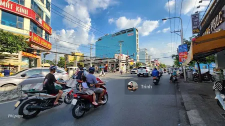 Bán nhà (11x30m) mặt tiền huỳnh tấn phát, p. phú thuận, quận 7