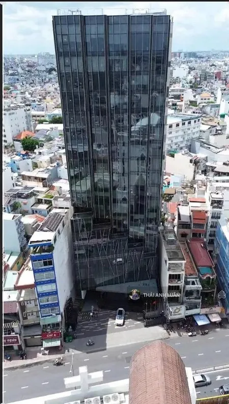 Ngay đại học hutech. bán nhà điện biên phủ. 1000m2 (20x50m), 6 tầng, hđt 700tr/th. giá 110 tỷ