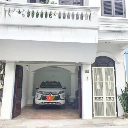 Nhà cần bán vì gia đình có việc