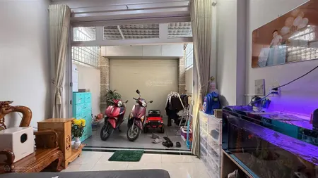 Bán nhà trệt lầu đường 8m căn góc 2 mt p tnp b