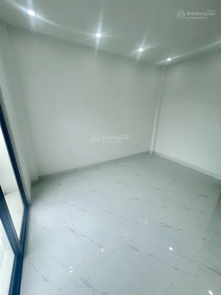 Bán nhà riêng tại vĩnh quỳnh, 5,7 tỷ, 52 m2, 4pn, 3wc, 4 tầng, ô tô đỗ cửa, sổ đỏ vuông đẹp