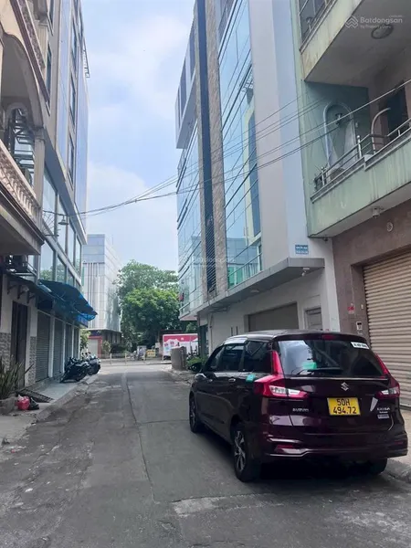 Hẻm xe hơi lũy bán bích 10.5x18.5m, nở hậu 11m. nhà 4 tầng sẵn hđ thuê giá cao, khu dân văn minh